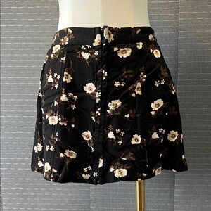 Kendall & Kylie Black Floral Mini Skirt